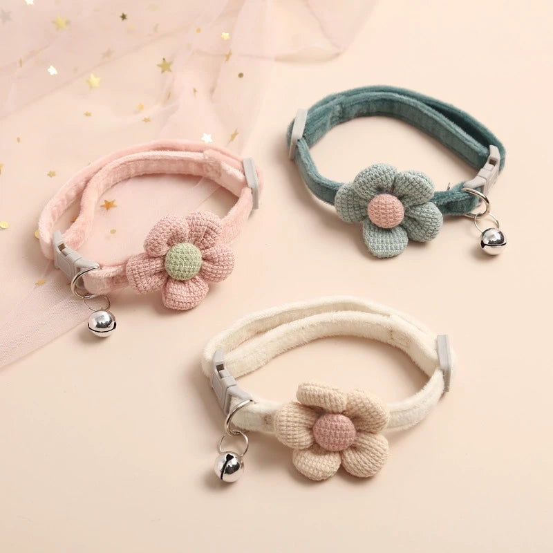 Collier Fleur pour Chat – Accessoire Élégant et Confortable